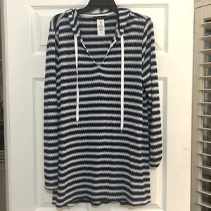 La Blanca swimsuit cover